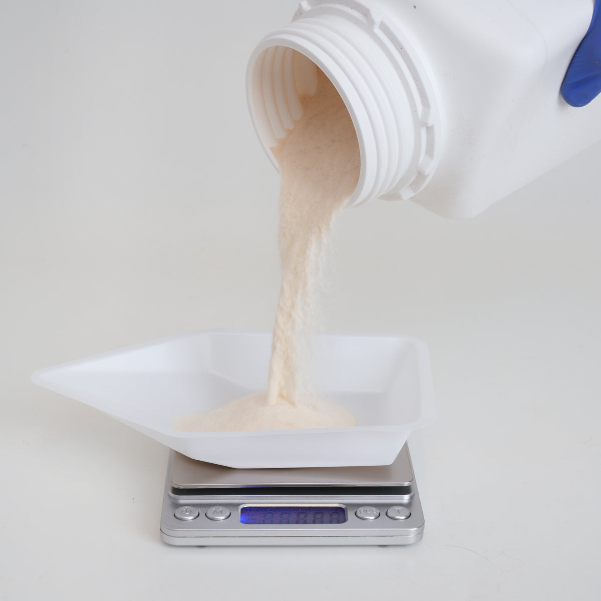 Precision scales for weighing out your powders / agar etc – MycoPunks